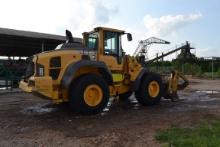 VOLVO L120H ARTICULATING WHEEL LOADER W/ ENCLOSED CAB W/ HEAT & AIR W/ QUICK ATTACH W/ 23.5X25 RUB 1