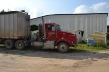 2014 KENWORTH T800 DAY CAB ROAD TRACTOR W/ PACCAR MX-13 ENGINE W/ 10SPD TRANS W/ ALUM WHEELS W/ WETL