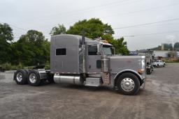 "2006 PETERBUILT 370 EXHD ROAD TRACTOR W/SLEEPER W/C15 CAT ENGINE W/18 SPD TRANS W/AIR RIDE W/NEW 11