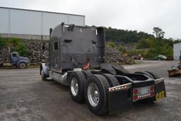"2006 PETERBUILT 370 EXHD ROAD TRACTOR W/SLEEPER W/C15 CAT ENGINE W/18 SPD TRANS W/AIR RIDE W/NEW 11