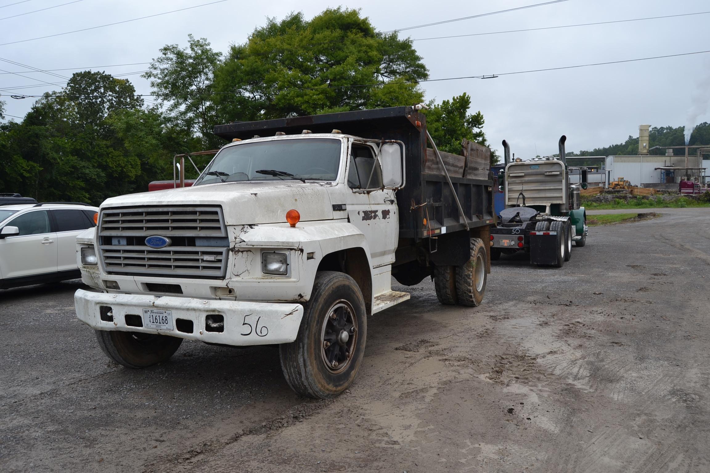 "1984 FORD SINGLE AXLE DUMP TRUCK W/V-8 GAS ENGINE W/5 & 2 SPEED TRANS