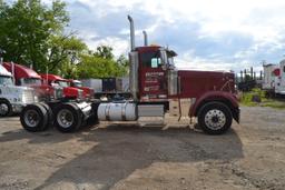 2005 FREIGHTLINER CLASSIC XL DAY CAB ROAD TRACTOR W/ DETROIT 14 LITER ENGINE W/10SPD TRANS W/ ALUM W