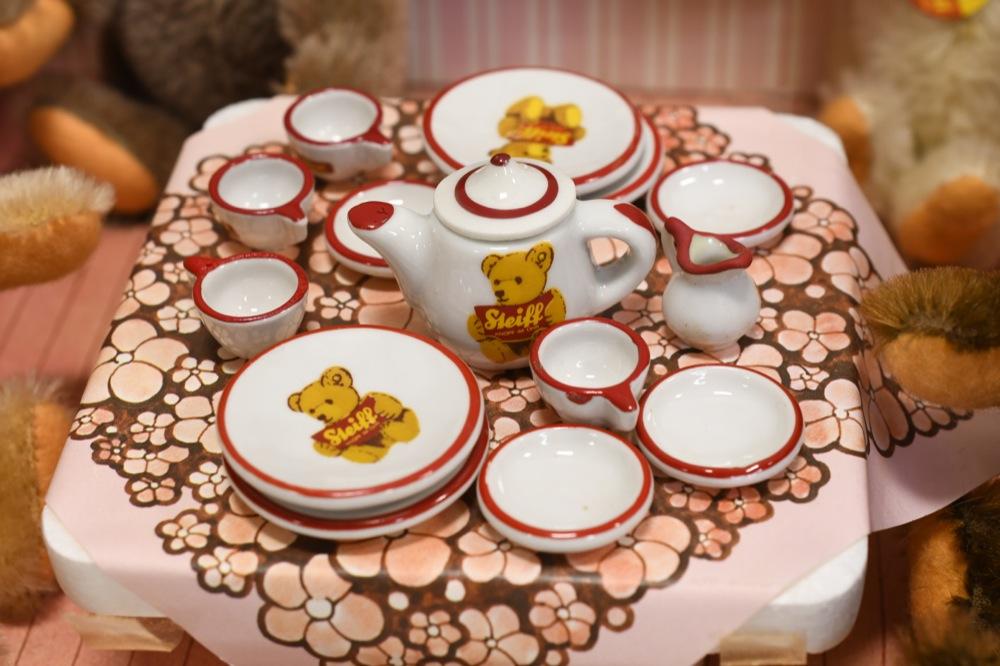 1982 Steiff Teddy Bear Tea Party Set In Box