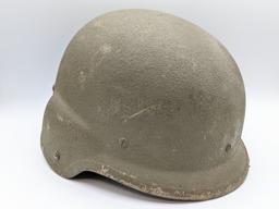 US Military Balistic Helmet w/ Liner.