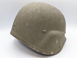 US Military Balistic Helmet w/ Liner.