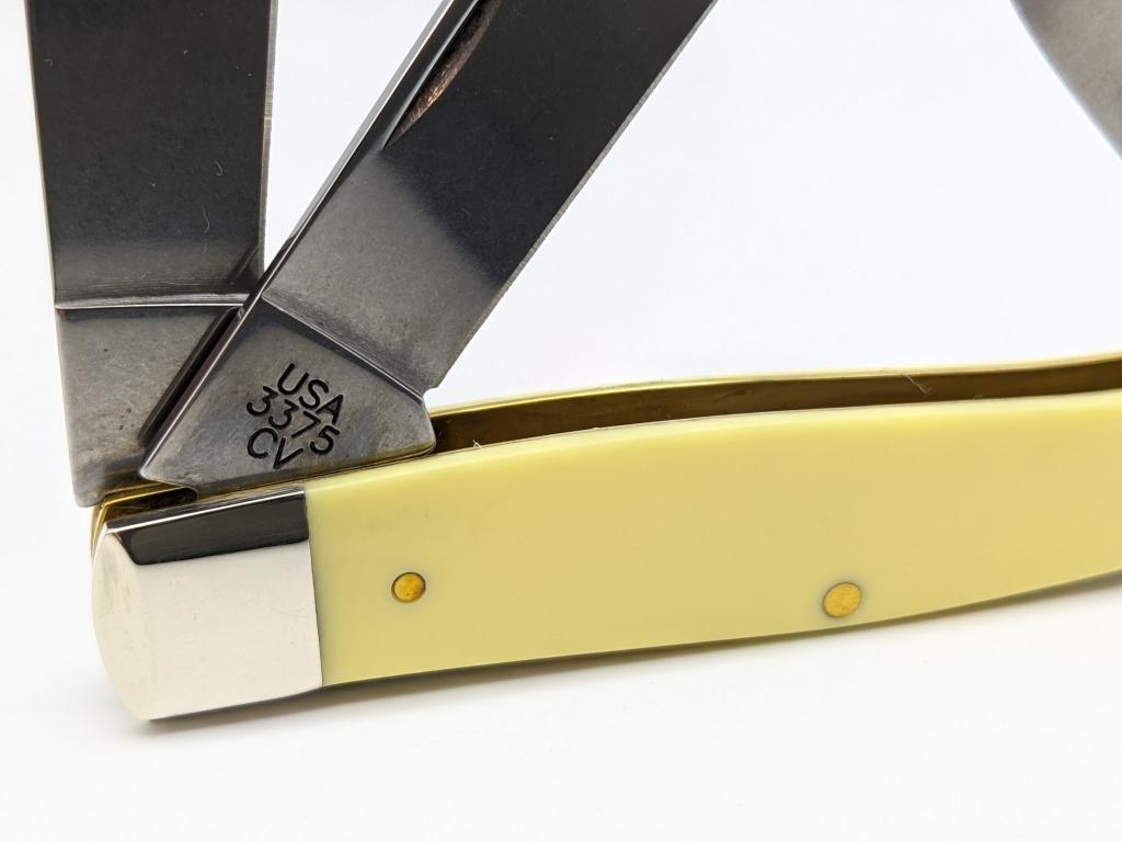 2019 Case XX Smooth Yellow Large Stockman 3375