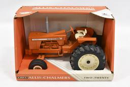 1/16 Ertl Allis-Chalmers Two-Twenty Tractor In Box