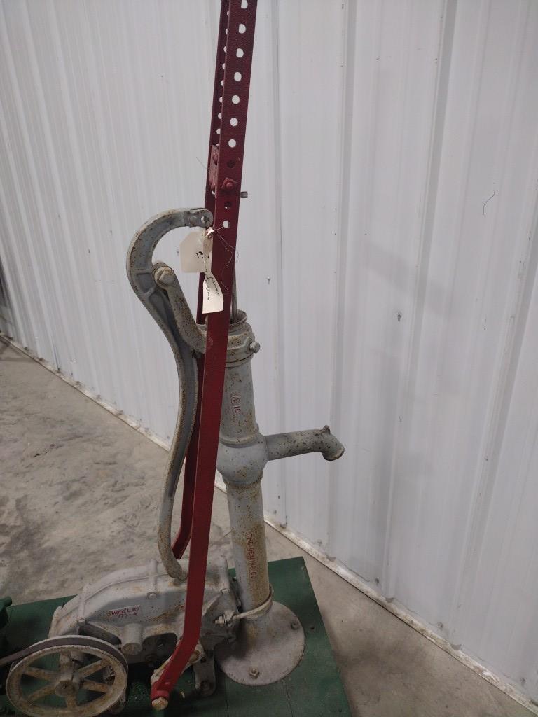 Lauson Engine with Deming Pump and Pump Jack