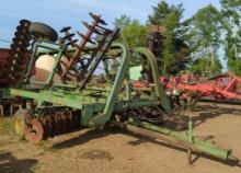 John Deere 235 Tillage Disk