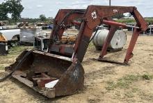 International Harvester 2350 Loader