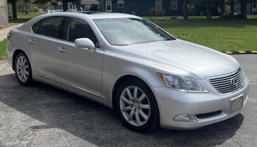 2007 Lexus LS 4-Door Sedan