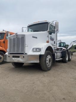 Kenworth T800 Semi