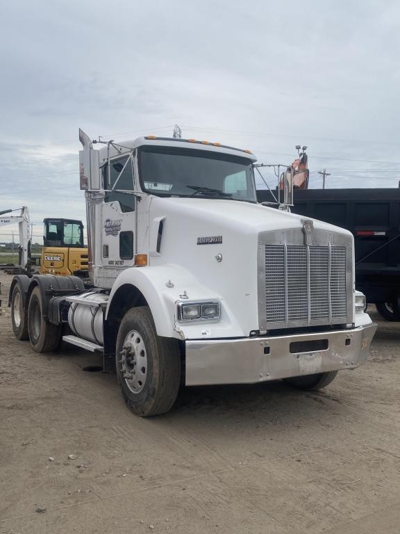 Kenworth T800 Semi