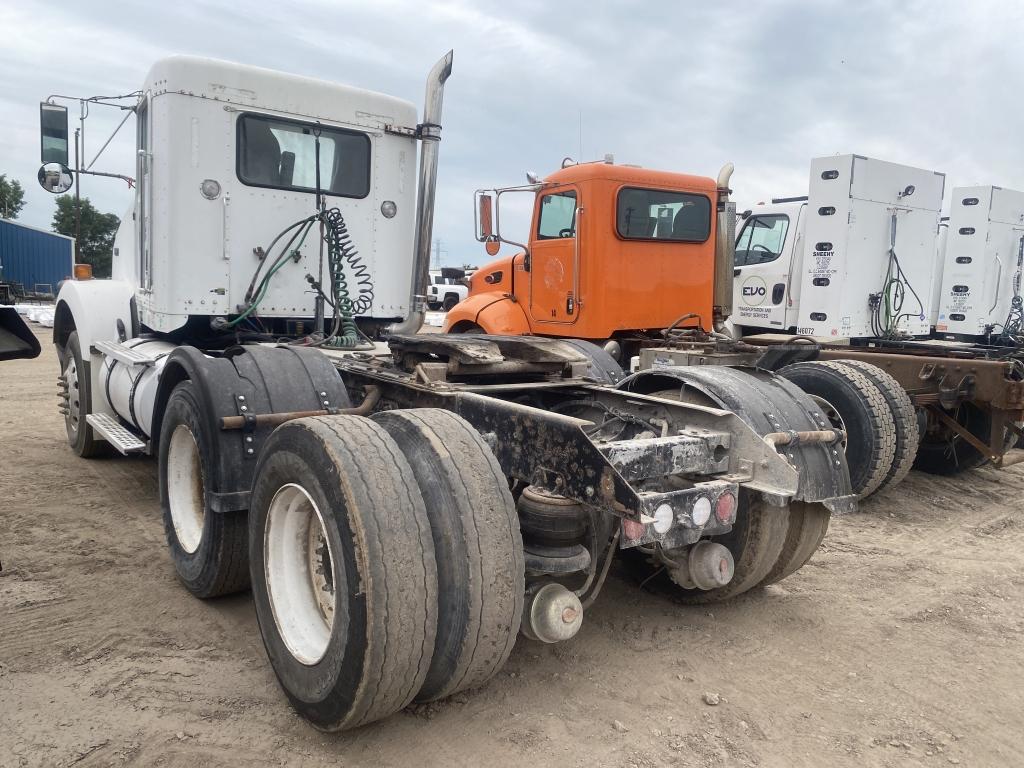 Kenworth T800 Semi