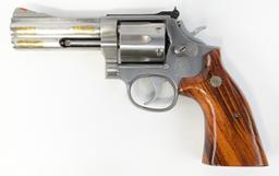 Smith & Wesson Michigan Law Enforcement 100th Anni 686-1 .357 Mag Revolver w/ Display