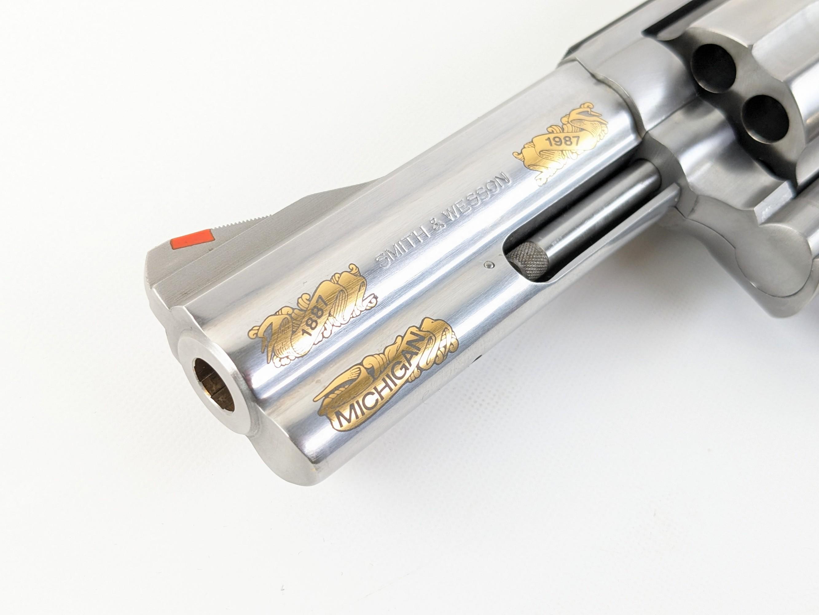 Smith & Wesson Michigan Law Enforcement 100th Anni 686-1 .357 Mag Revolver w/ Display