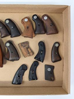 Vtg Colt Revolver Checkered Wood & Hardened Rubber Grips