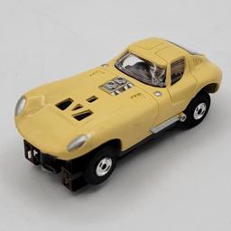 New In Box Aurora T-Jet Yellow Cheetah HO Scale Slot Car #1403