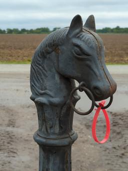 Vtg Cast Iron Hitching Post