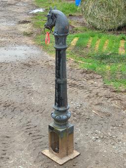 Vtg Cast Iron Hitching Post