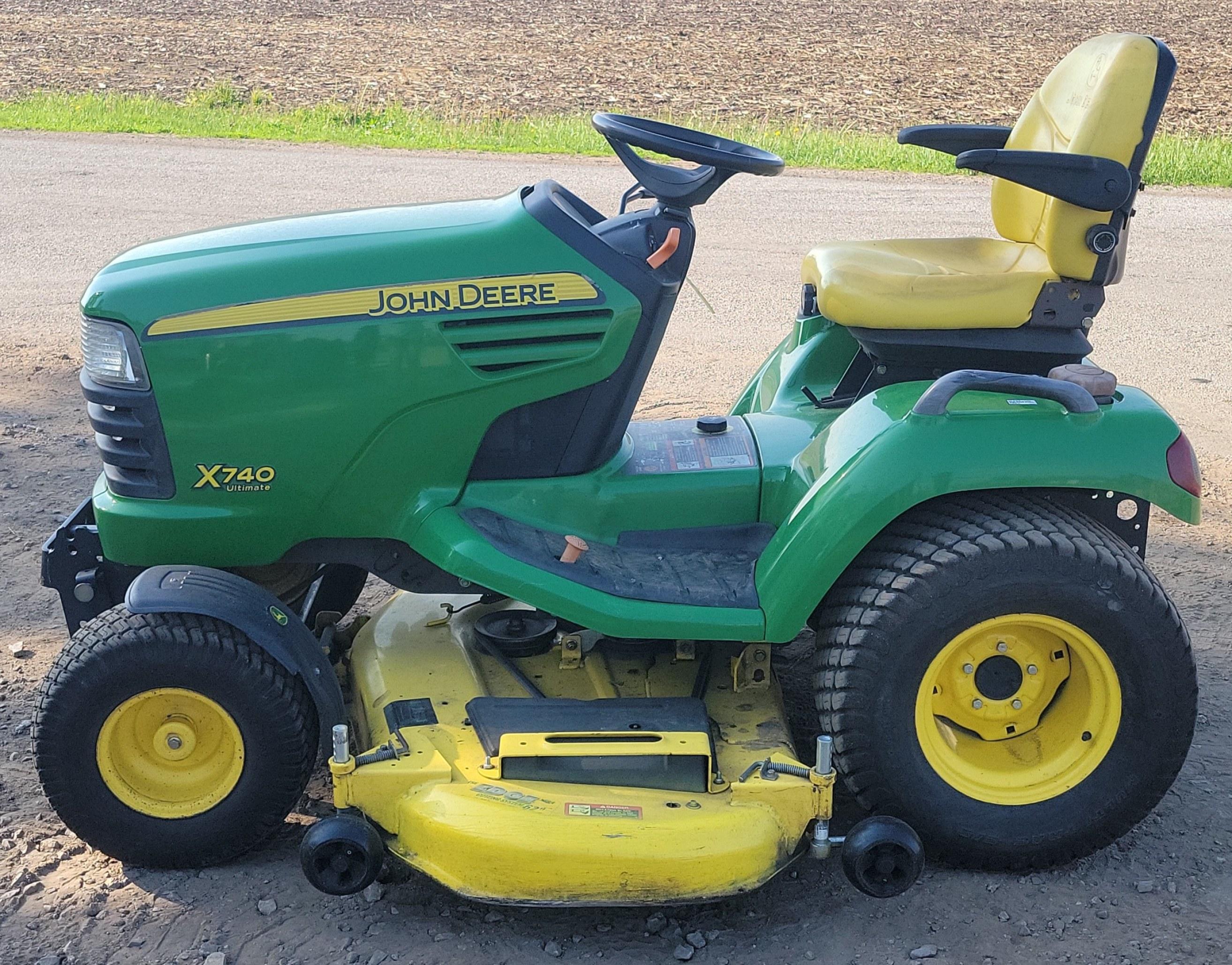 John Deere X740 Ultimate Riding Lawn Tractor