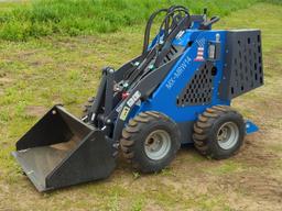 2025 AGT Mini Skid Steer Loader w/ 31.5"W Bucket