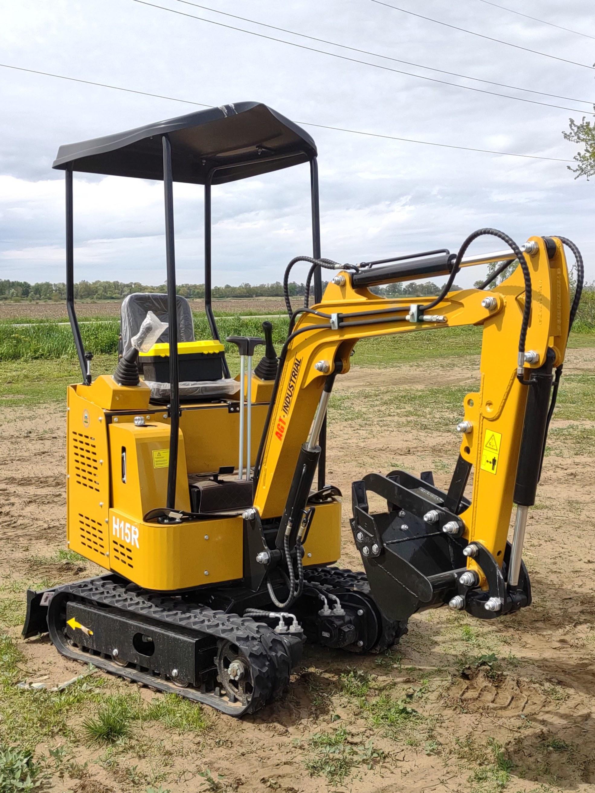 2024 AGT Industrial H15R Mini Excavator