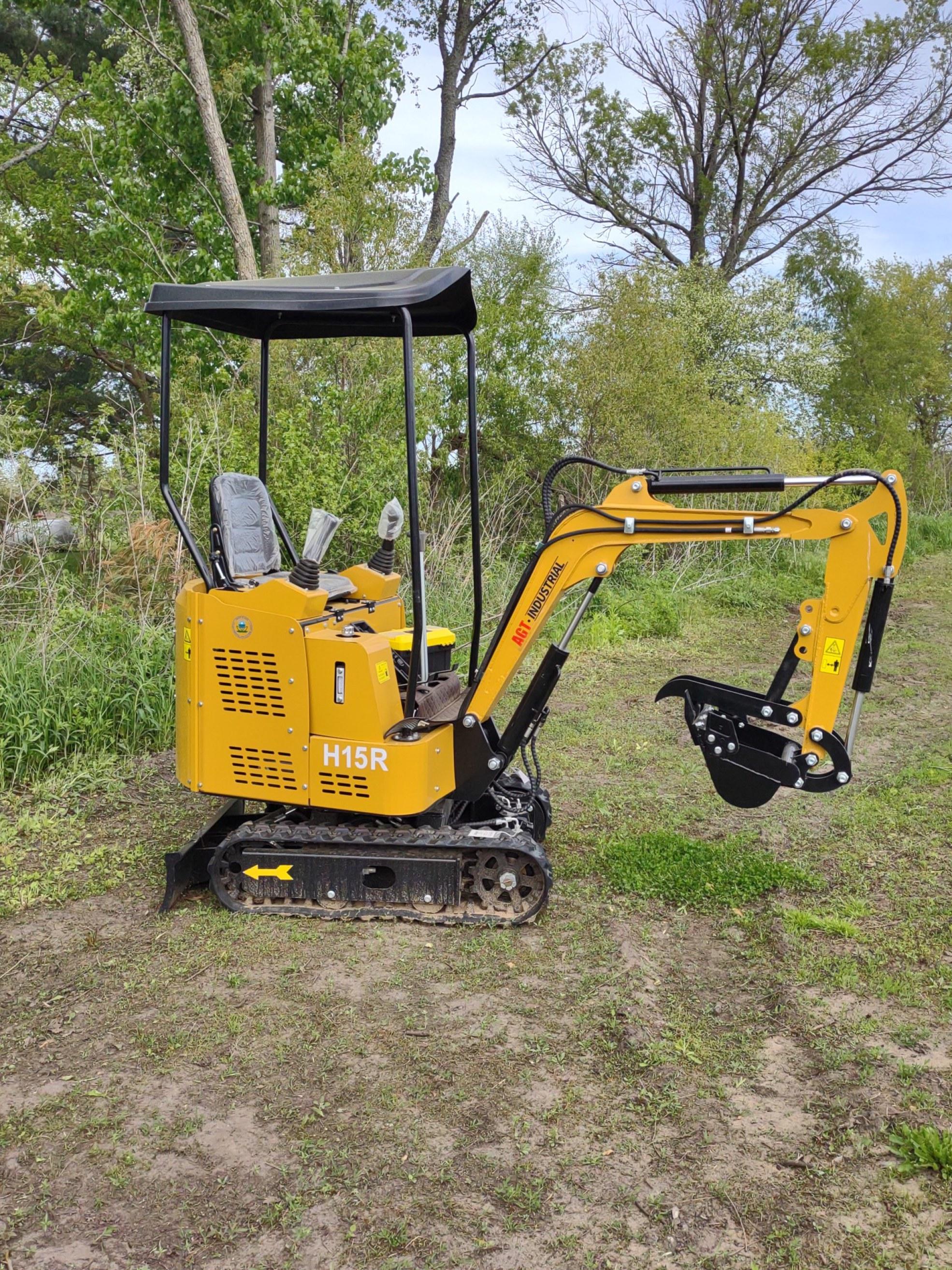 2024 AGT Industrial H15R Mini Excavator