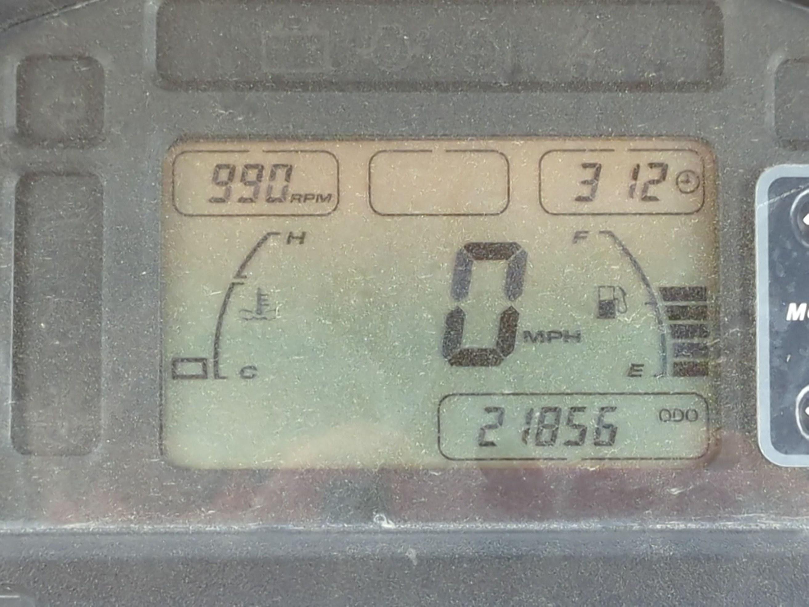 John Deere Gator 825i