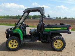 John Deere Gator 825i