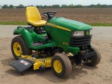 John Deere X724 Ultimate Riding Lawn Mower