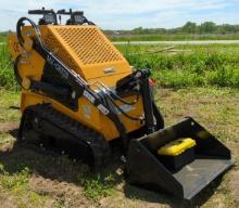 2024 AGT Mini Skid Steer Loader w/ 31.5"W Bucket