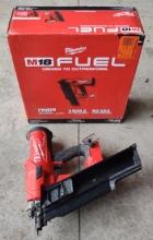 Milwauke M18 FUEL 21-Degree Framing Nailer