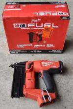 Milwaukee M18 FUEL 18 Gauge Brad Nailer