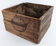 Early SOCONY Standard Oil Motor Oil Cans Wooden Shipping Crate