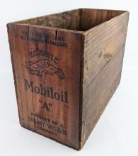 Early Gargoyle Mobiloil ÒAÓ Wooden Shipping Crate For Two 5 Gallon Oil Cans