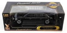1/24 Scale Presidential Series 2001 Cadillac DeVille Presidential Limo