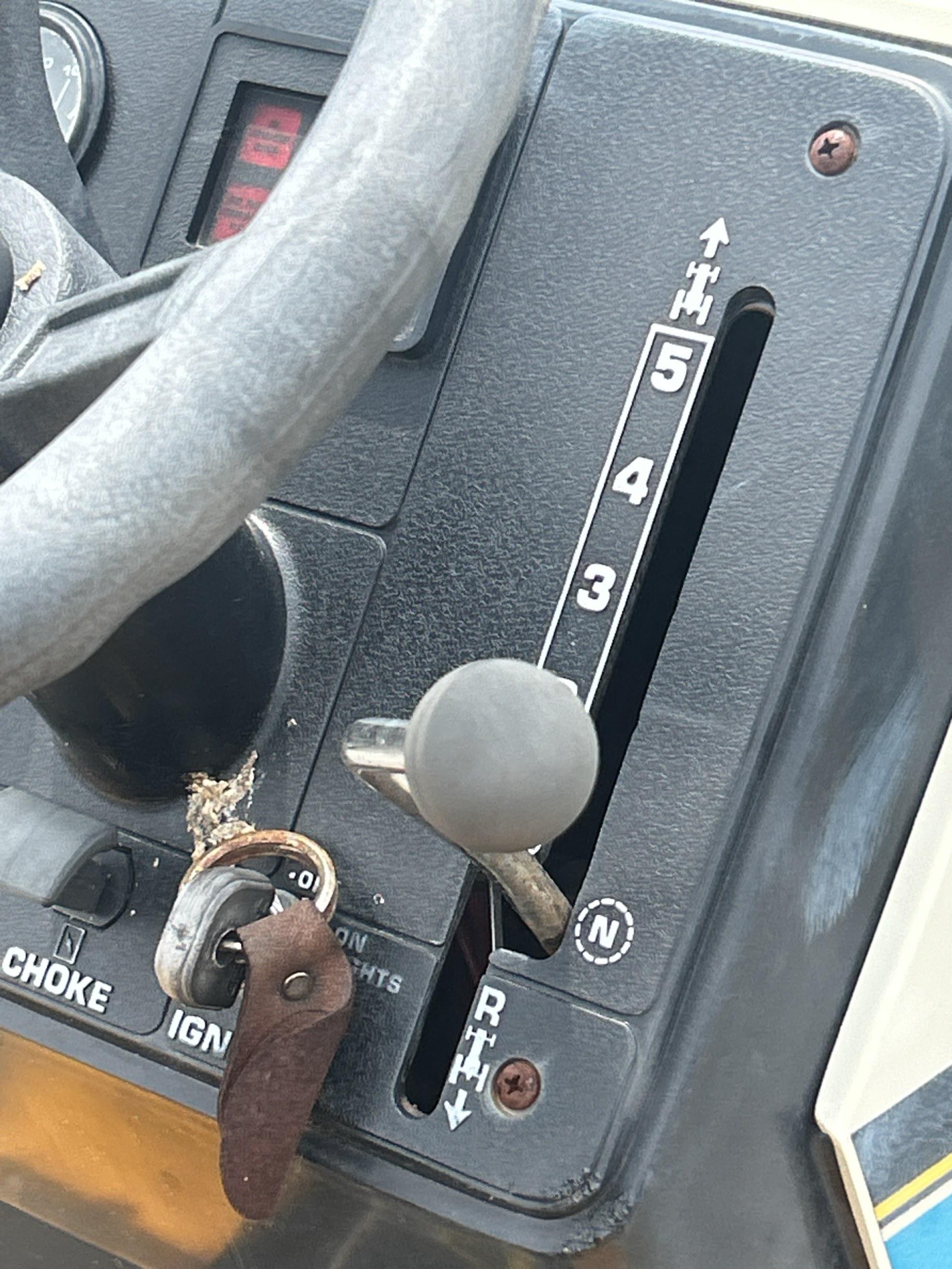 Cub Cadet 1715 Riding Lawn Mower