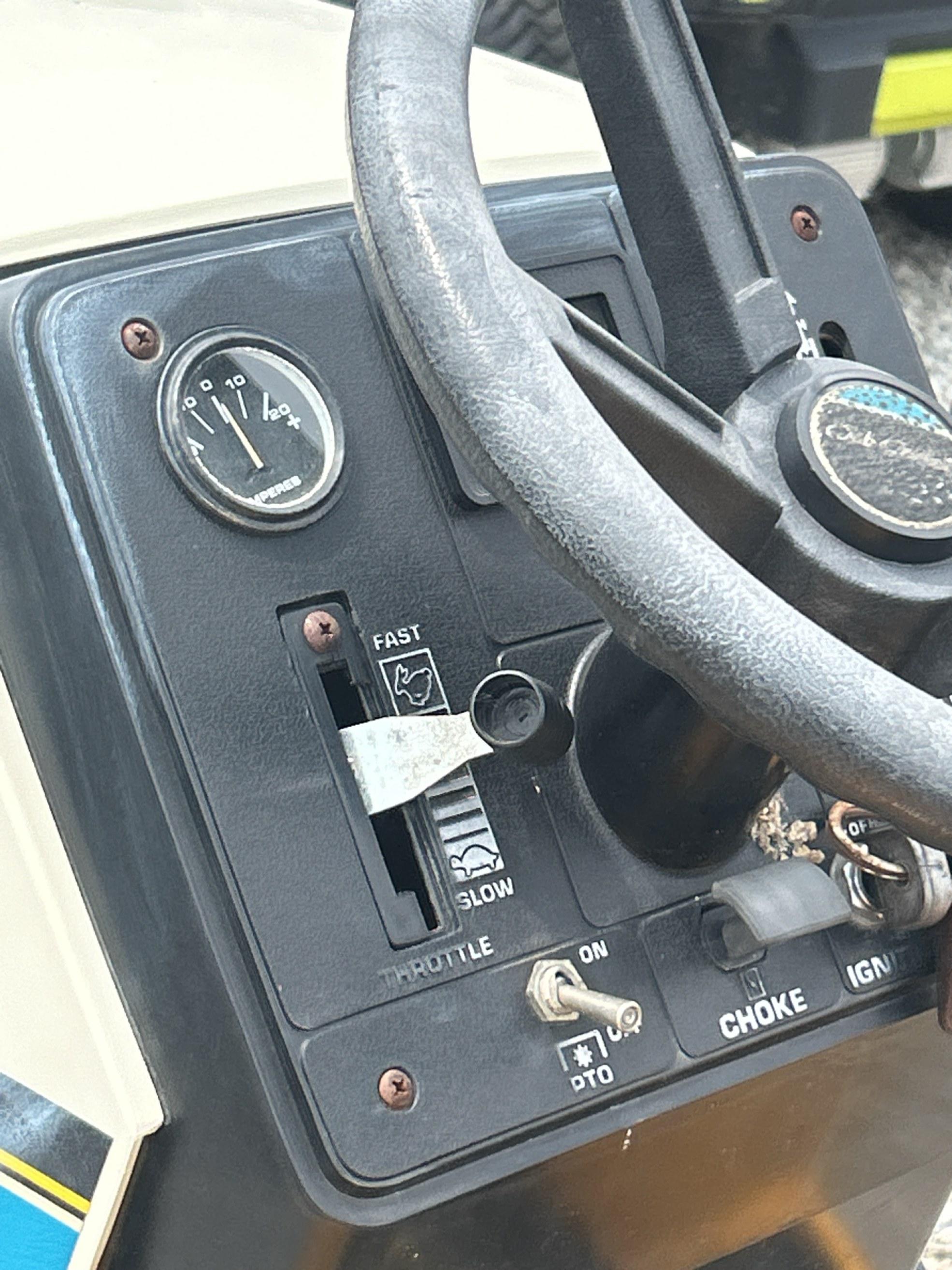 Cub Cadet 1715 Riding Lawn Mower