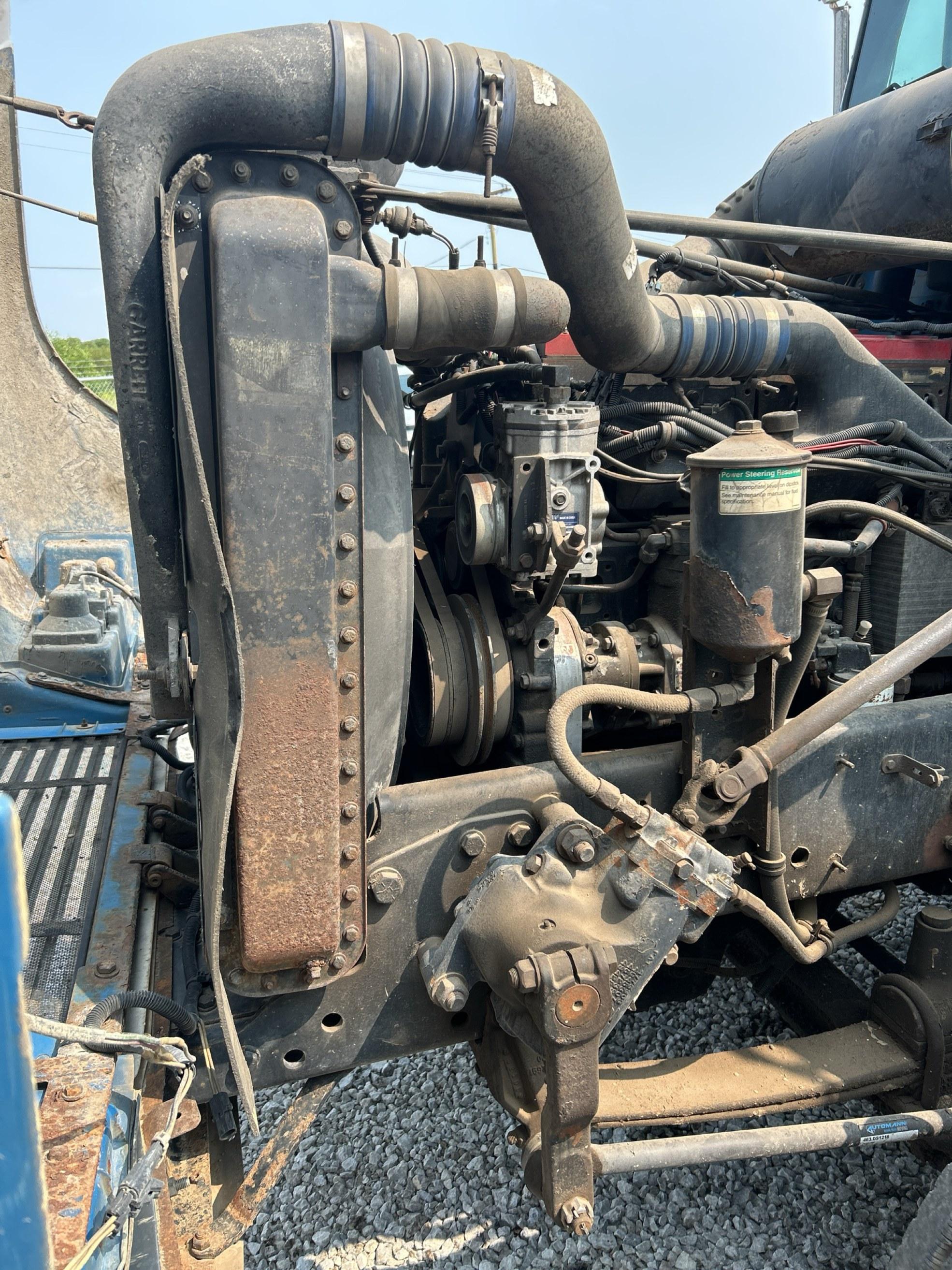 1997 Freightliner Conventional FLD120 Semi