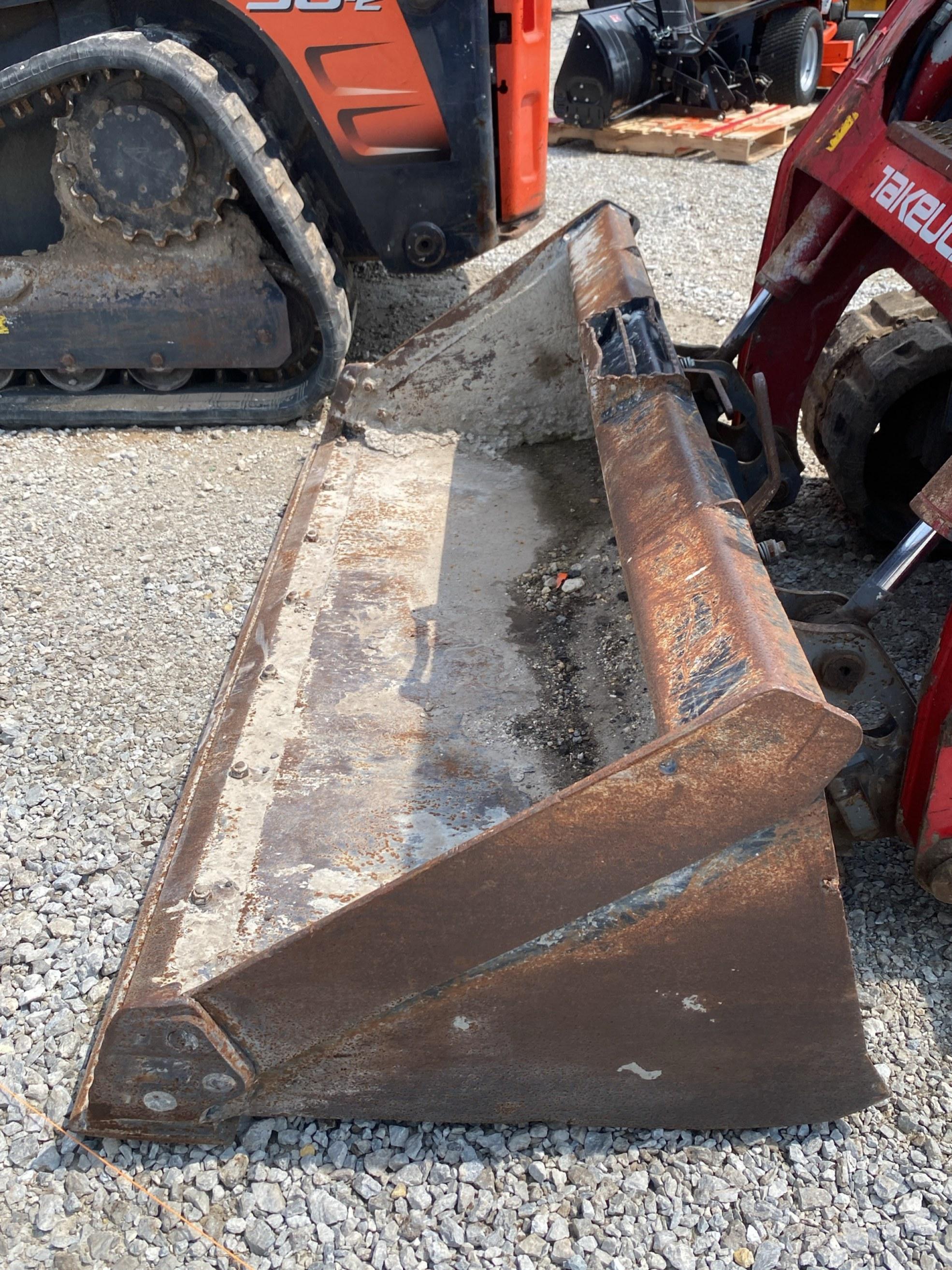Takeuchi TL8 Tracked Skid Steer
