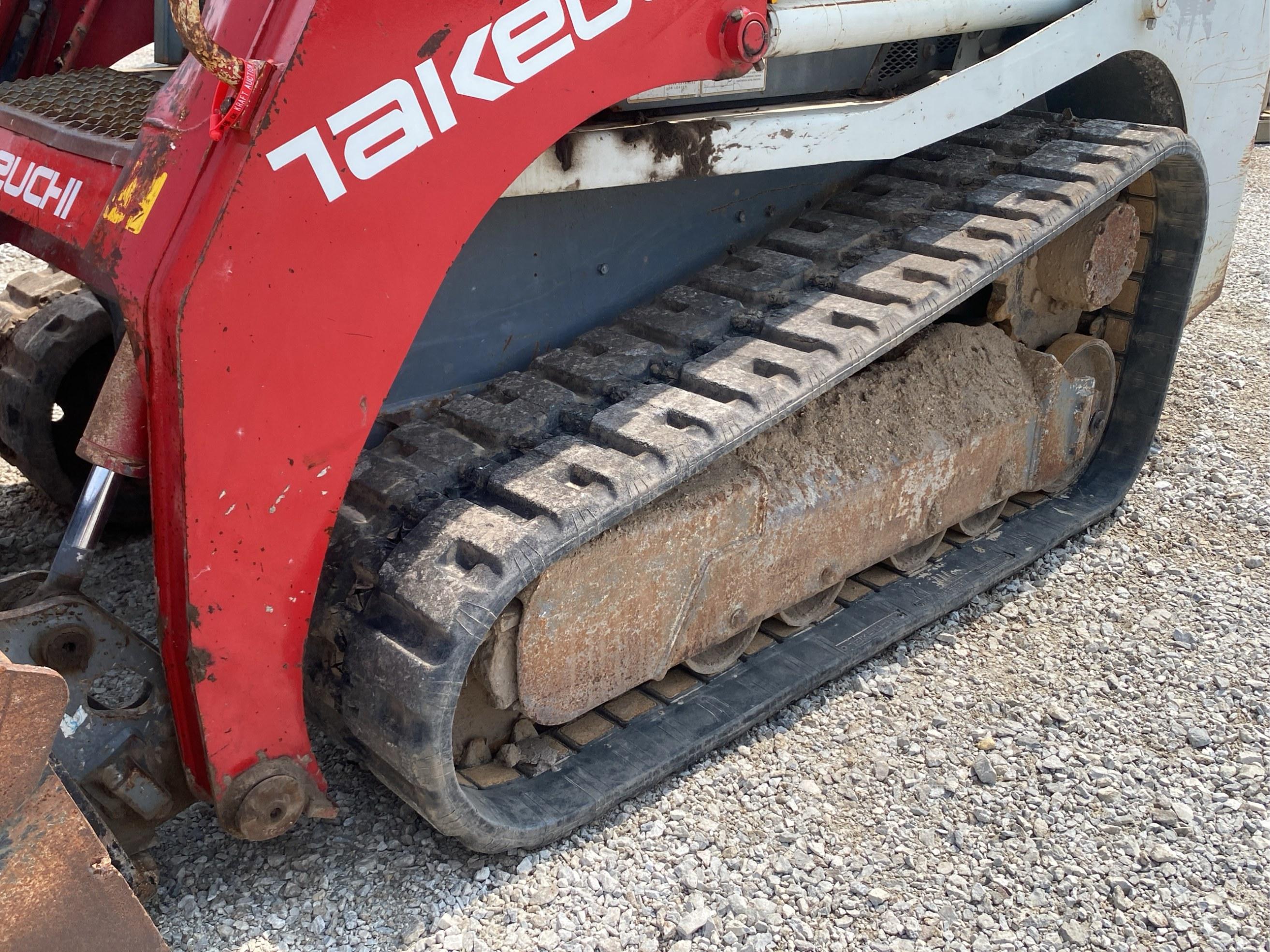 Takeuchi TL8 Tracked Skid Steer