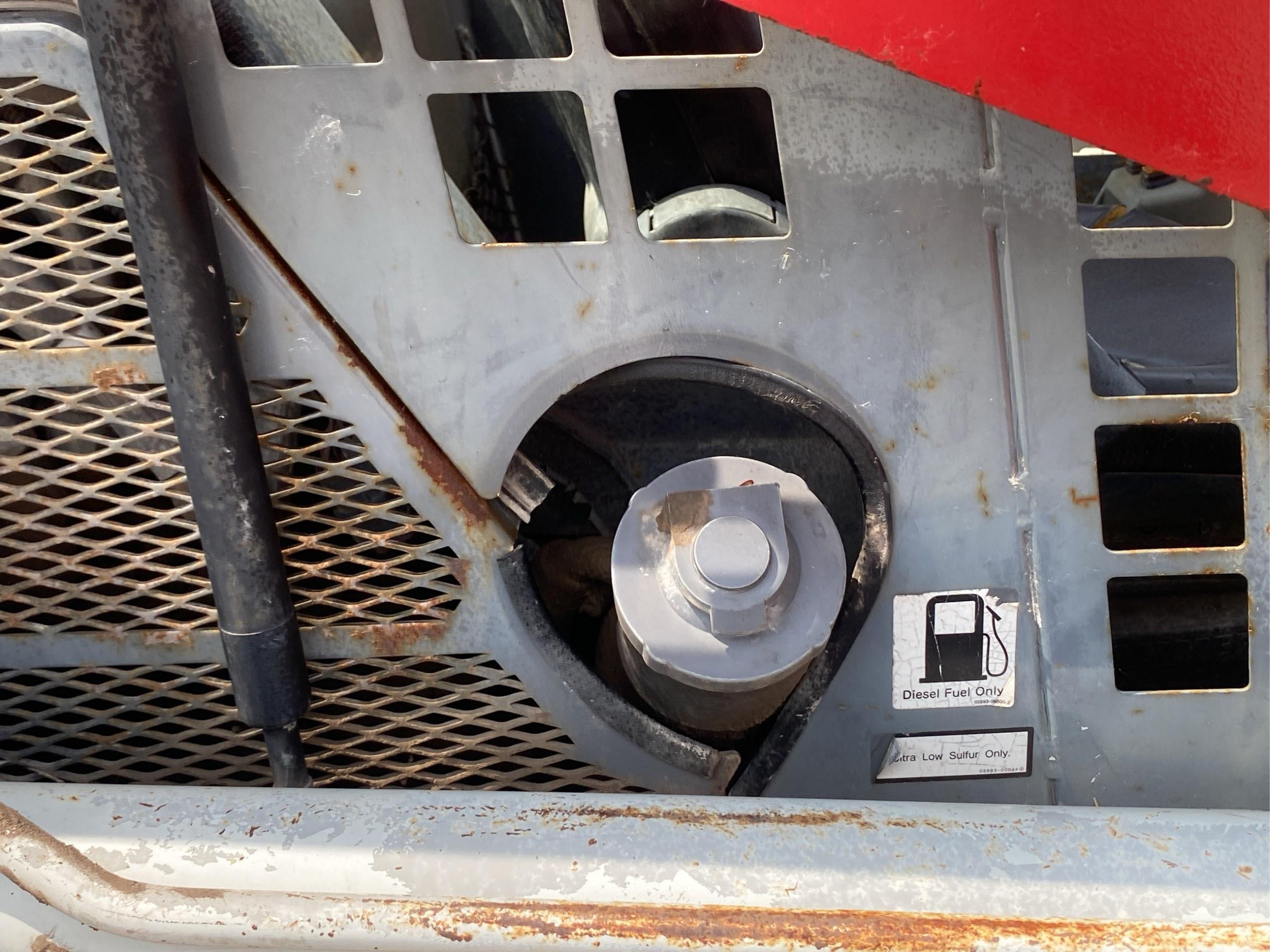 Takeuchi TL8 Tracked Skid Steer