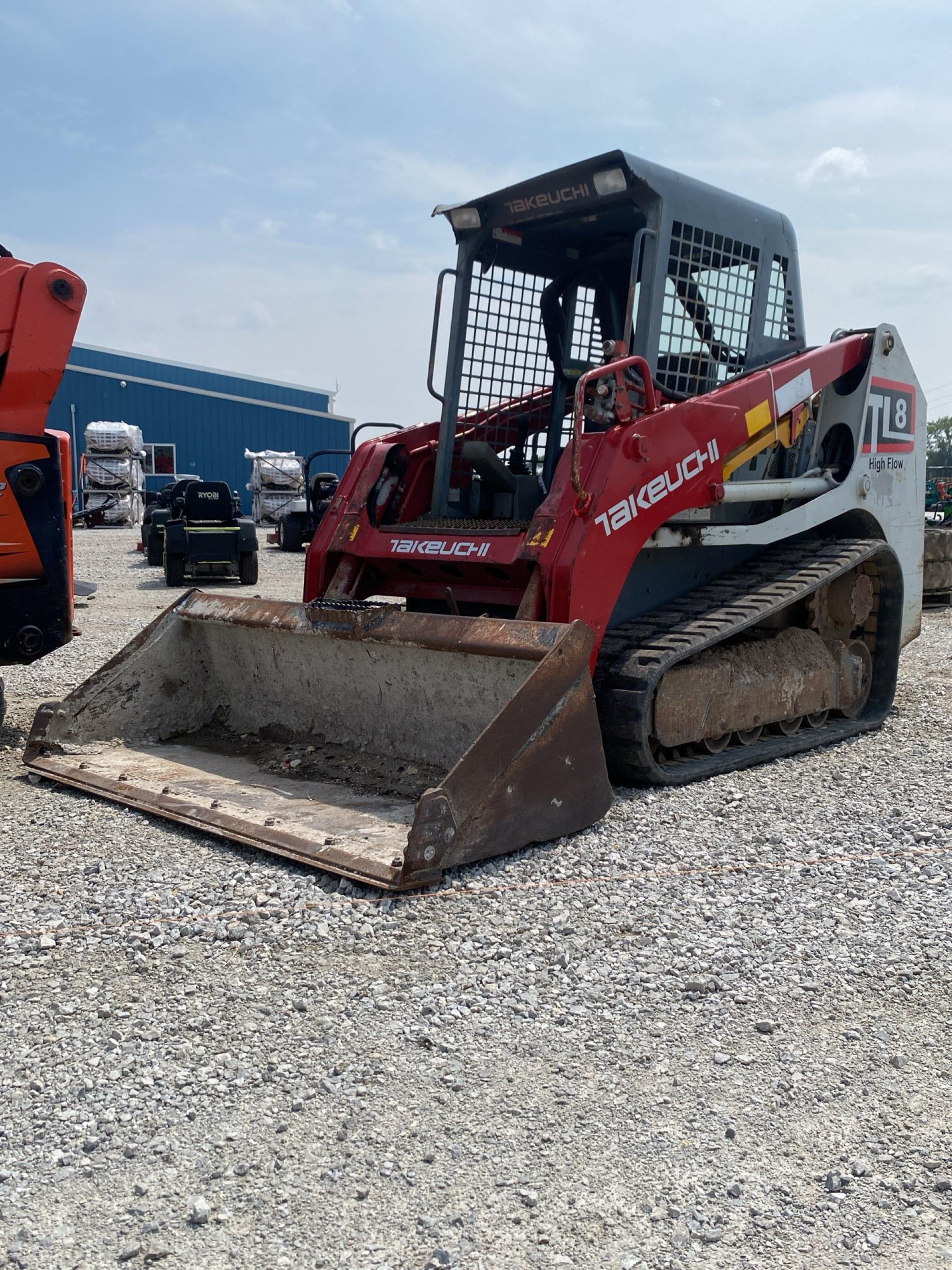 Takeuchi TL8 Tracked Skid Steer
