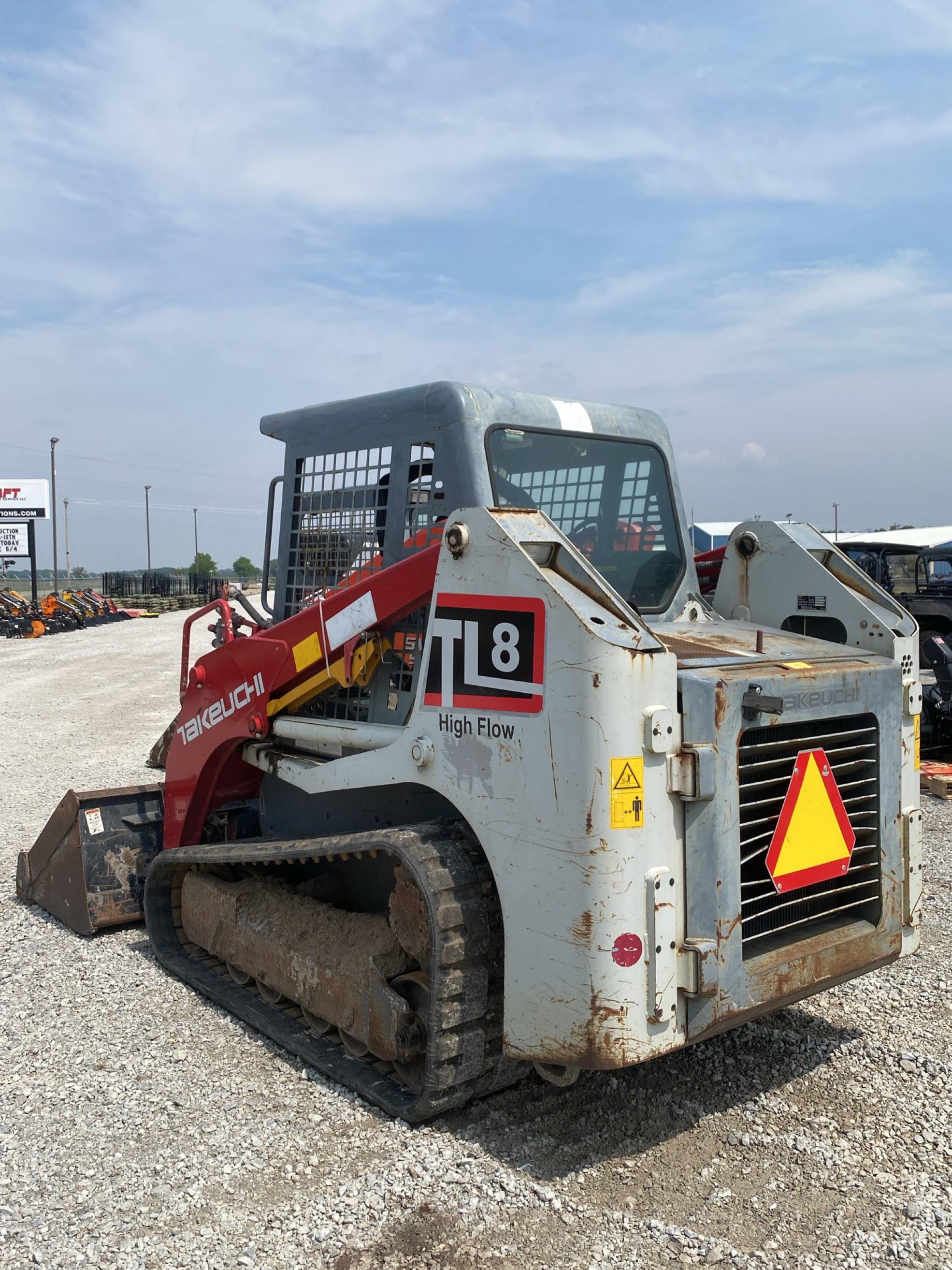 Takeuchi TL8 Tracked Skid Steer