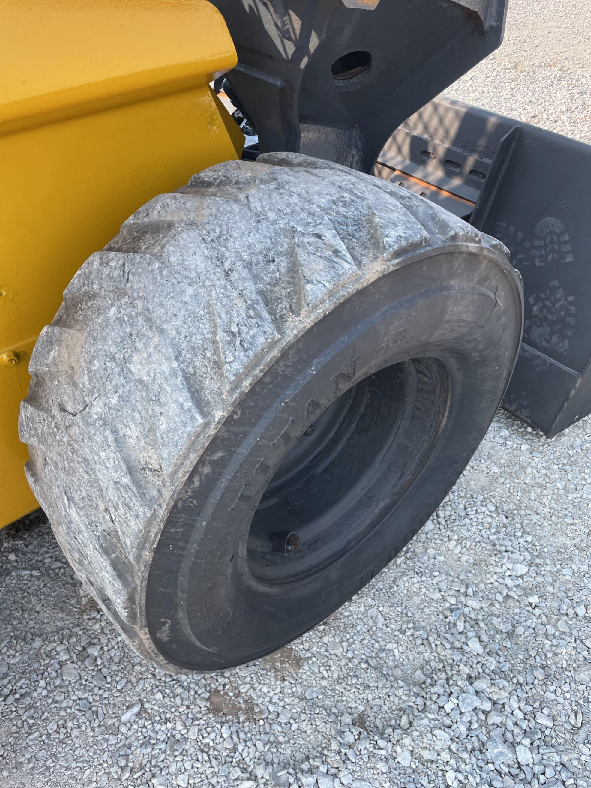 2020 Deere 330G Skid Steer Loader
