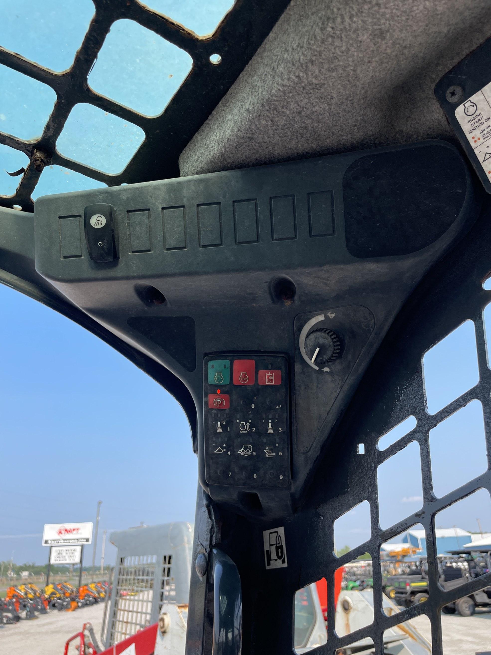2020 Deere 330G Skid Steer Loader