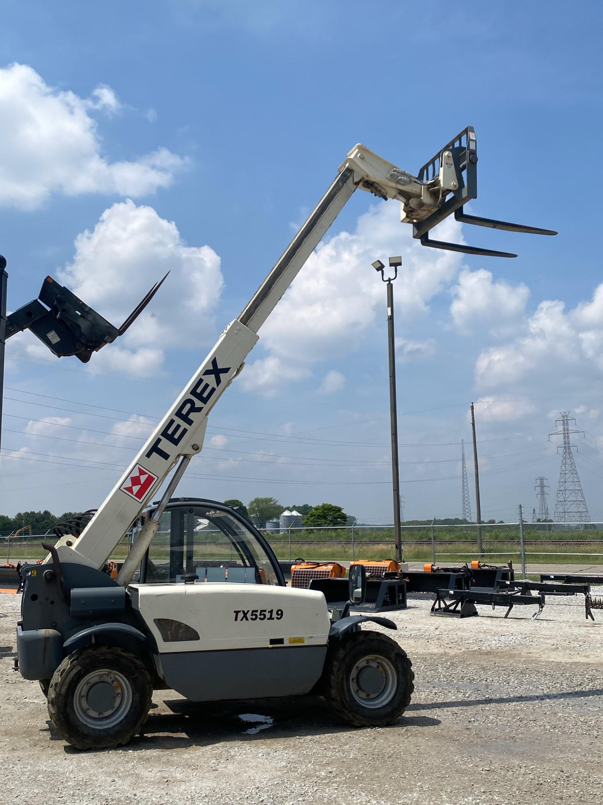 Terex TX5519 Telehandler