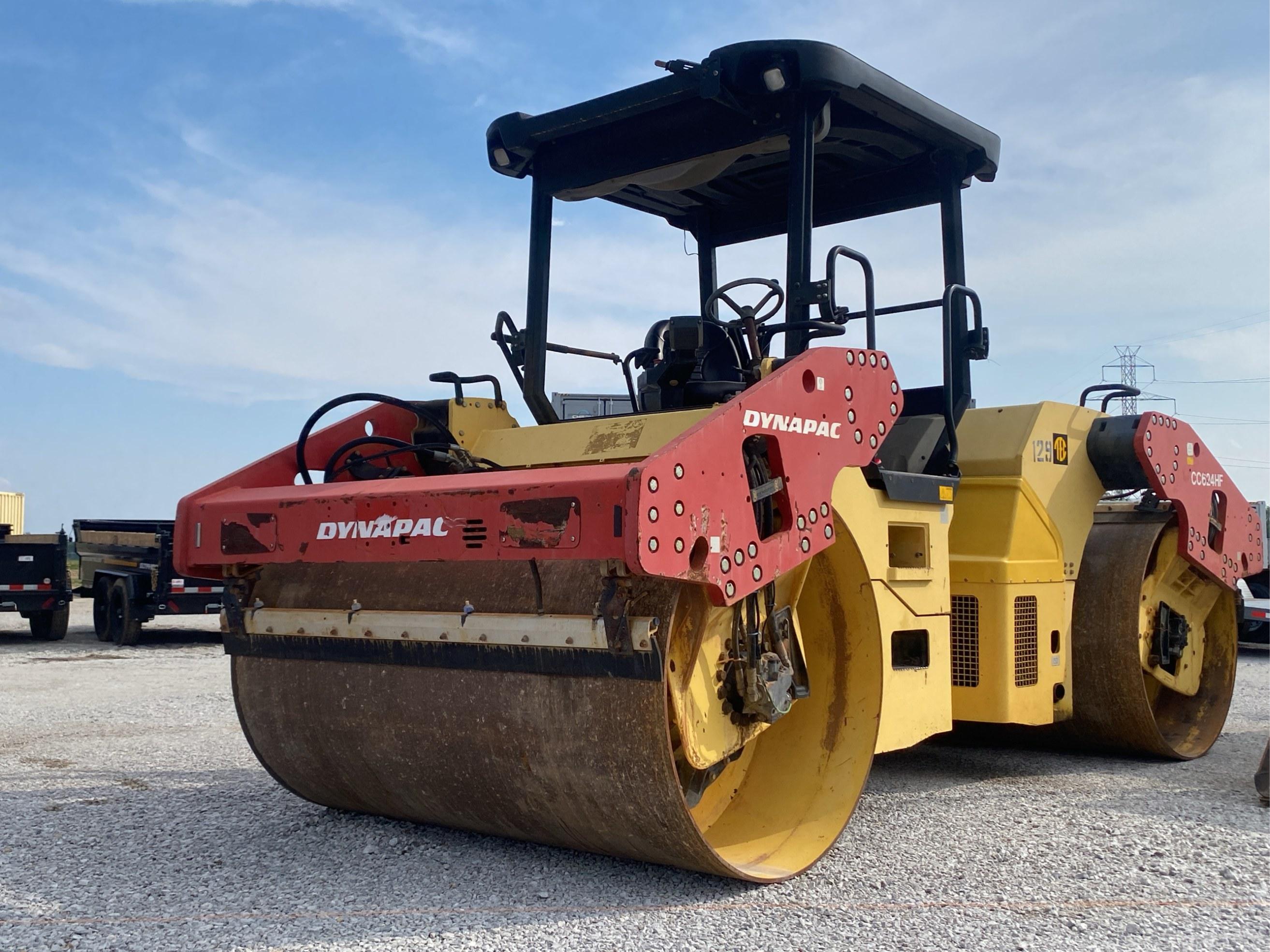Dynapac CC624HF Double Drum Vibrating Roller