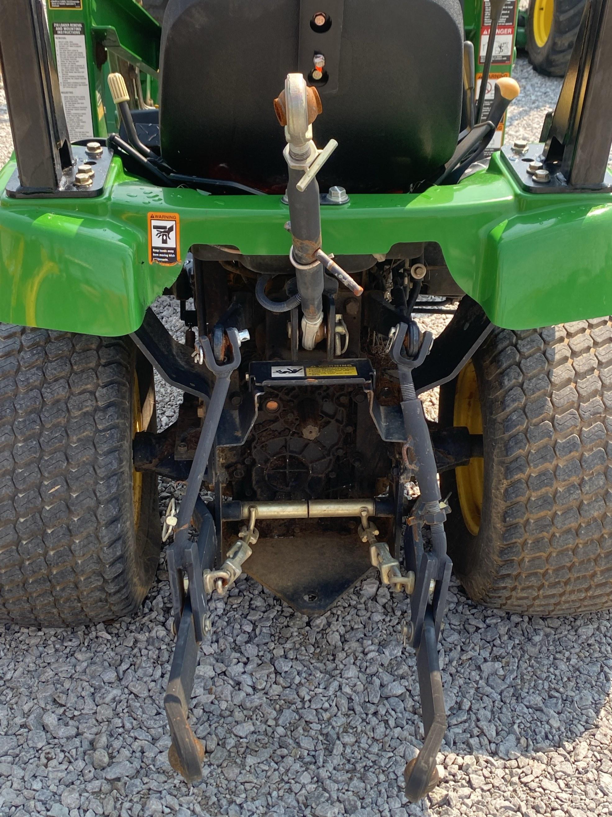 John Deere 2210 Loader Tractor